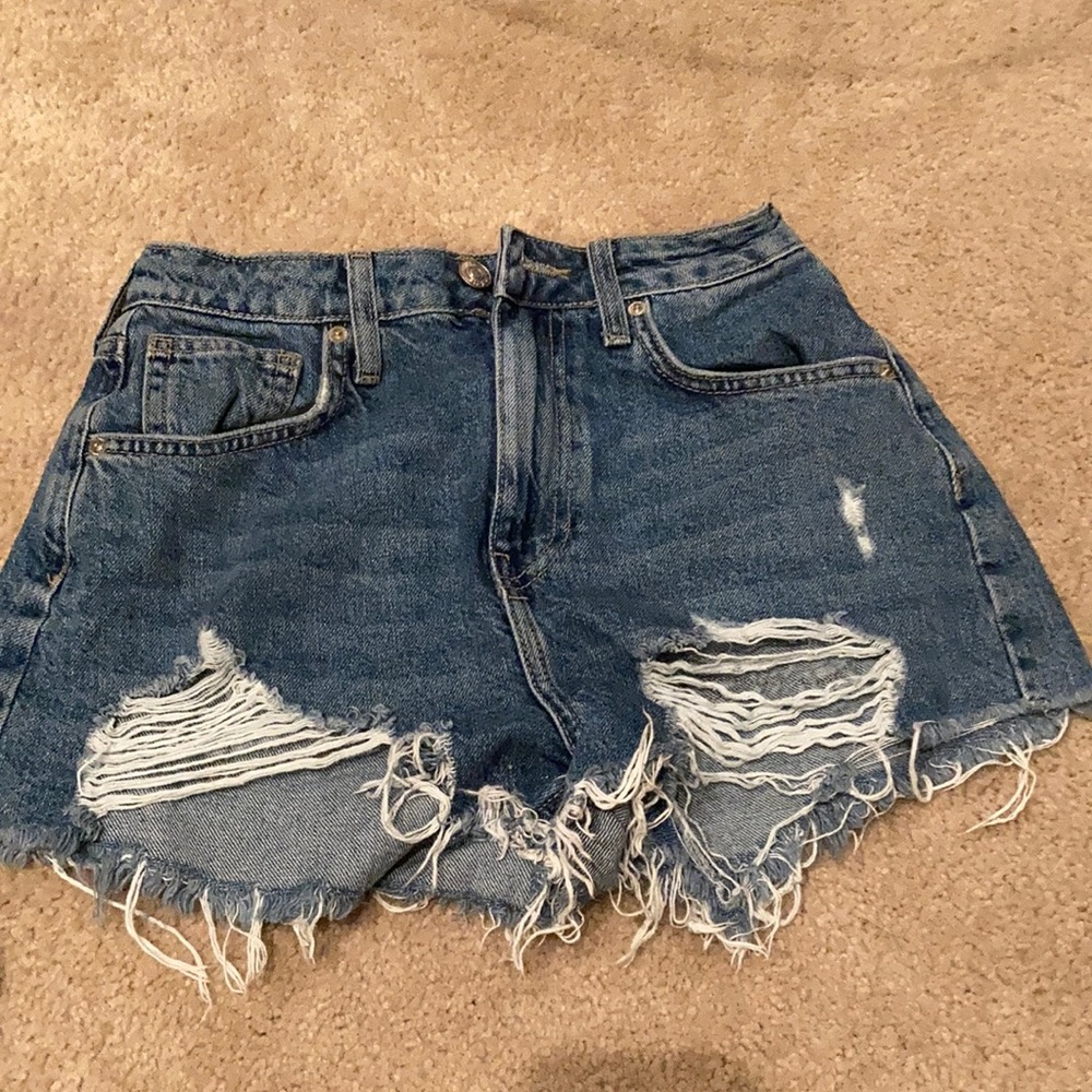 Forever 21, ripped denim shorts, waist 25